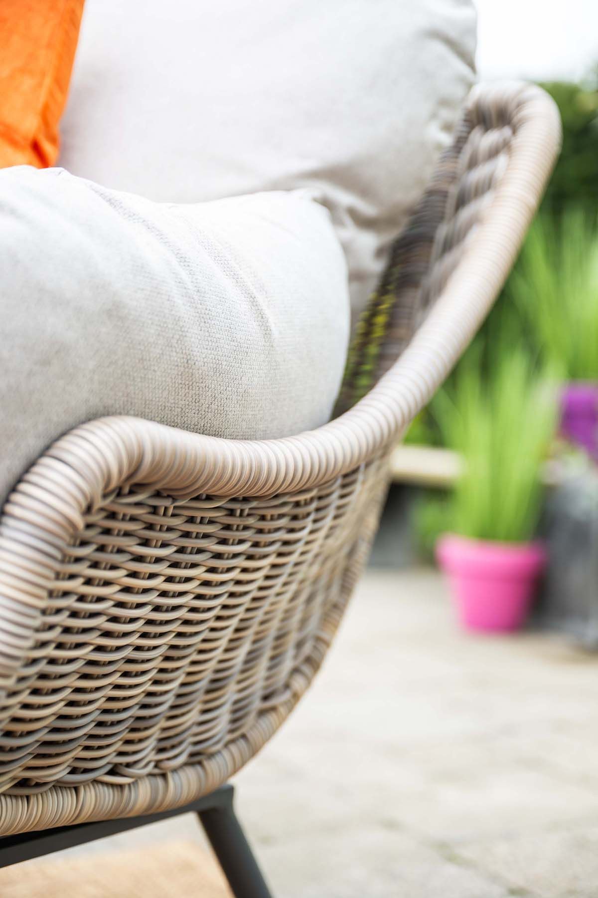 Logan armchair including ottoman - vintage willow -  desert sand