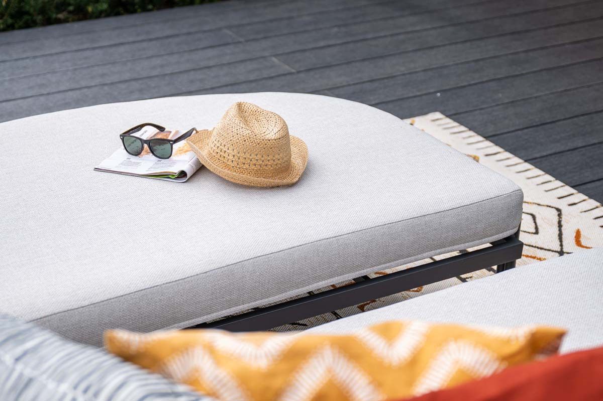 San Remo daybed - carbon black - rope lava black - valley sand