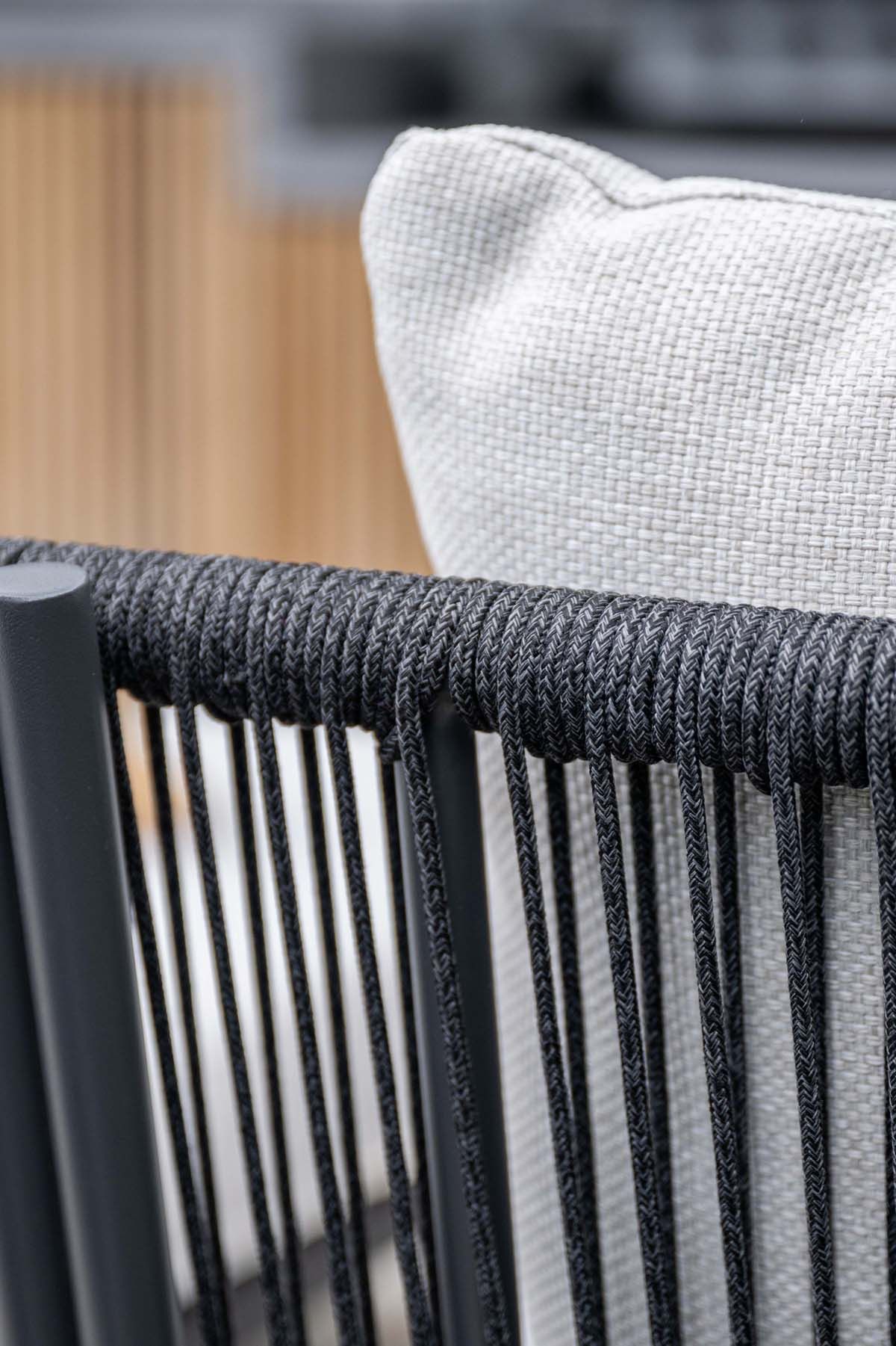 San Remo daybed - carbon black - rope lava black - valley sand