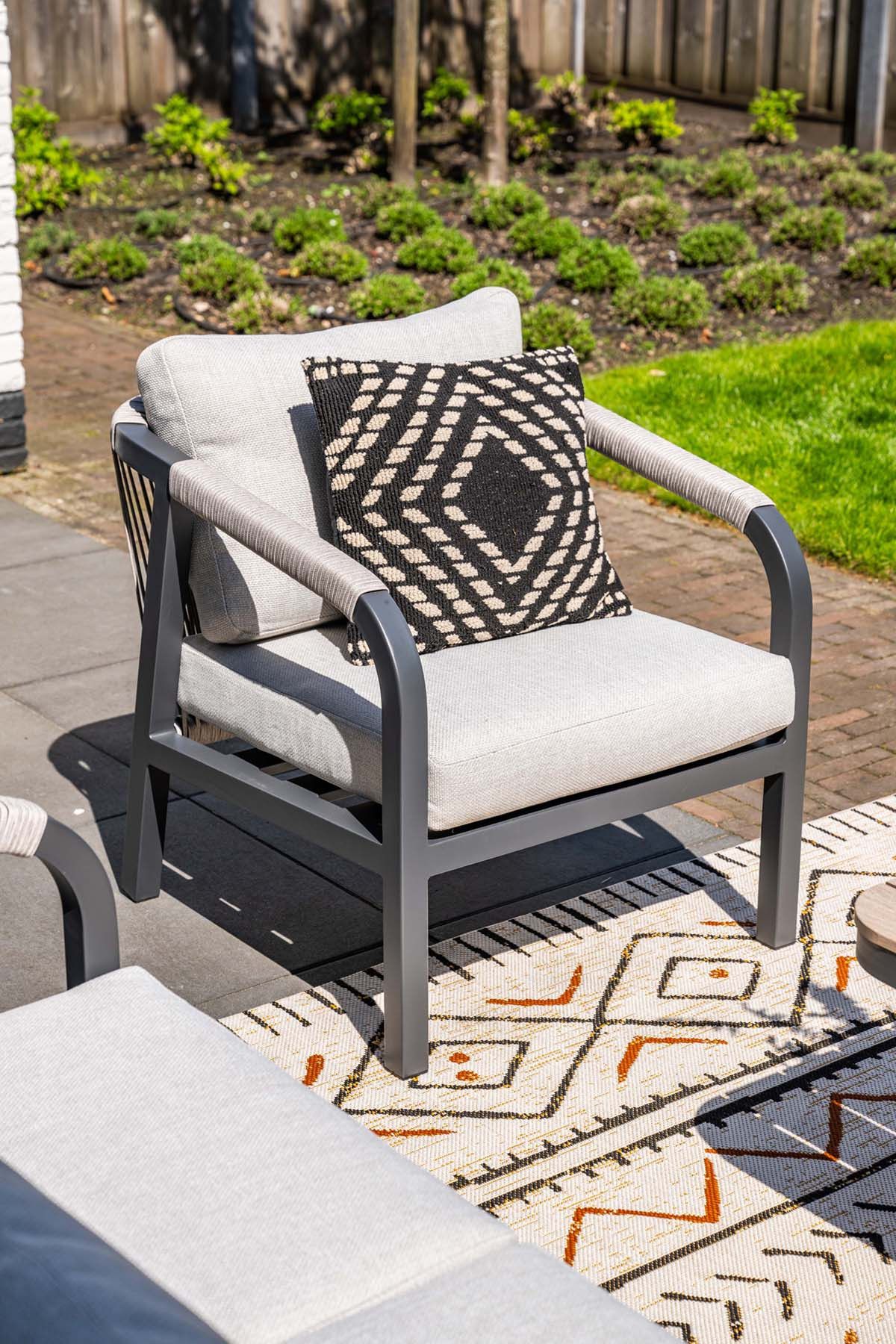 Monti loungeset - 4-pieces - carbon black  rope taupe - valley sand
