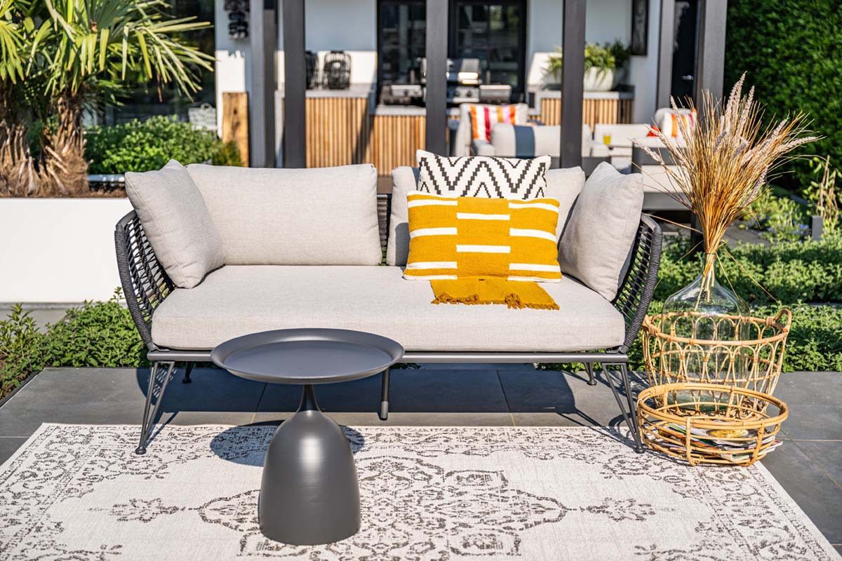 Melissa daybed - carbon black - rope lava black -  valley sand